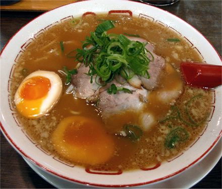 ラーメン2国 二見店