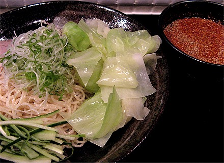 つけ麺本舗ばくだん屋