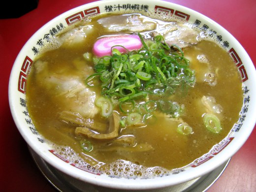 丸高中華そば 二宮店