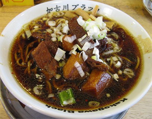 新在家ラーメンもんど『加古川ブラック』