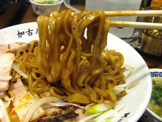 新在家ラーメンもんど『まぜそば加古川ブラック+ミニ酸ラー湯』