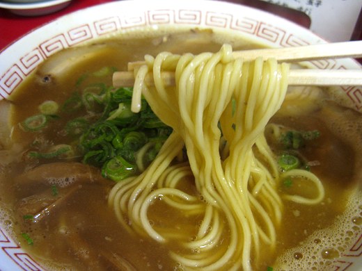 丸高中華そば 二宮店