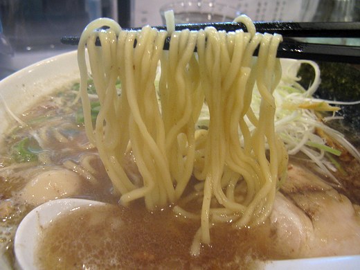 彩色ラーメンきんせい 高槻本店