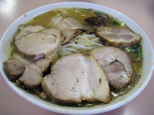くにおか