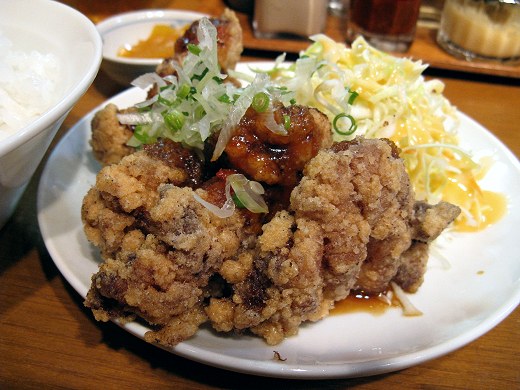 麺屋花星『『鶏の唐揚げニンニクソース』