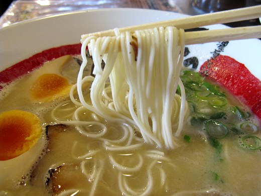 濃厚とんこつラーメン てっぺい