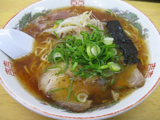 e勴[