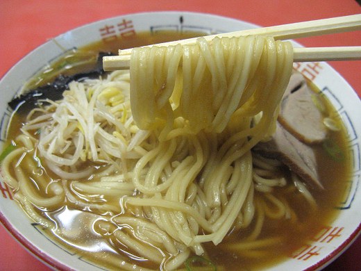 翁介