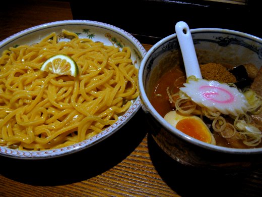 麺や六三六 梅田茶屋町店