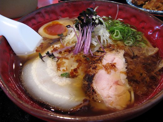 麺厨房 華燕