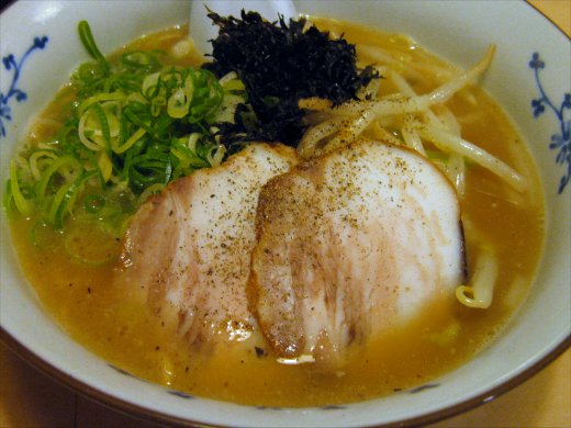 みなとや『ラー油そば』と『あっさりラーメン』