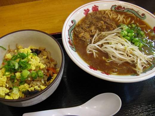 徳島ラーメン大萬