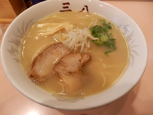 支那そば三八 徳島駅前店
