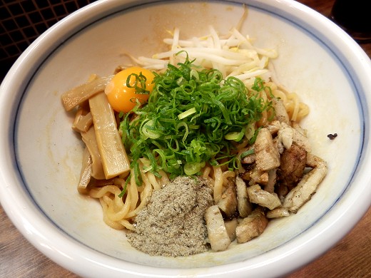 麺鮮醤油房周月 高松本店