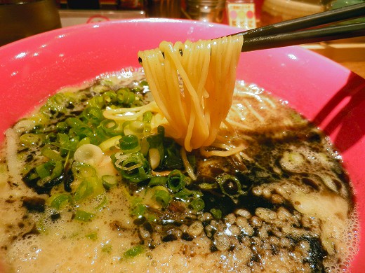 博多ラーメン六寶