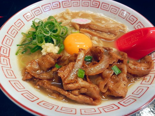 尾張肉玉そば 豚鯱