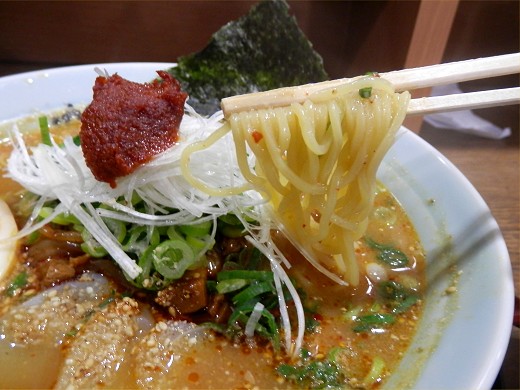 鶴橋らーめん食堂鶴心 三井アウトレットパーク鶴見店
