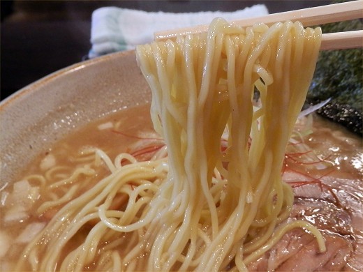 まるぶし とんや