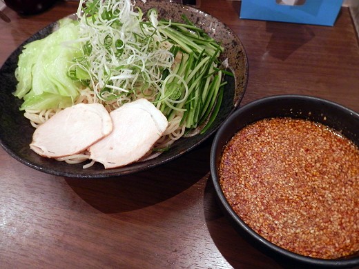 廣島つけ麺本舗 ばくだん屋 大阪福島店