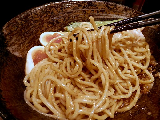 傢