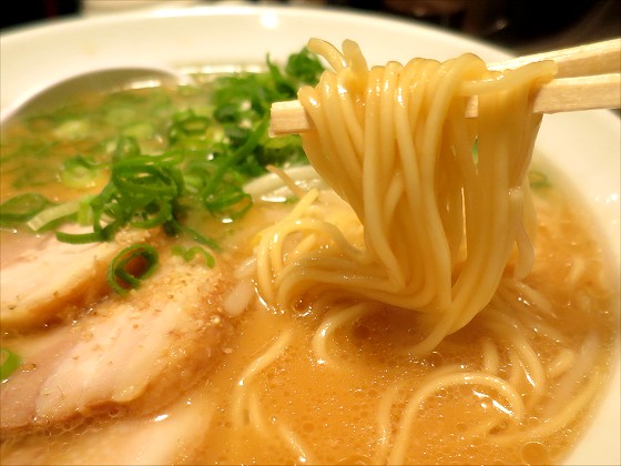 日の出商店