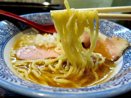 かしや