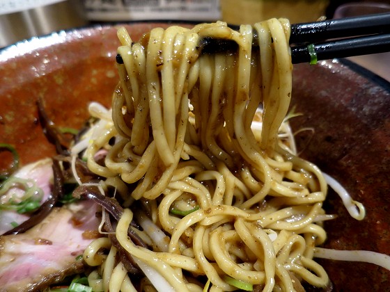 必死のパッチ製麺所