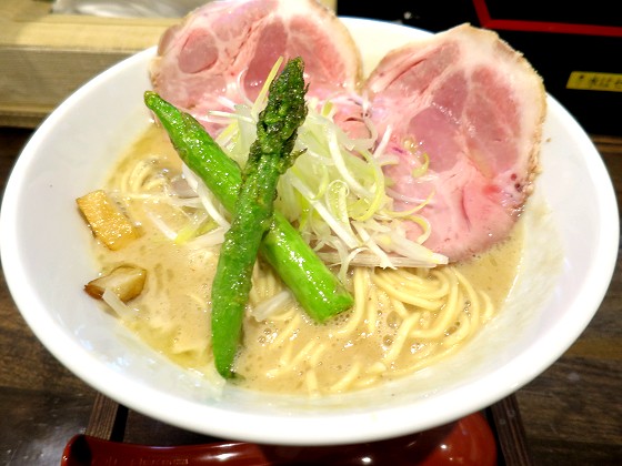 麺チキンヒーロー 甲東園店