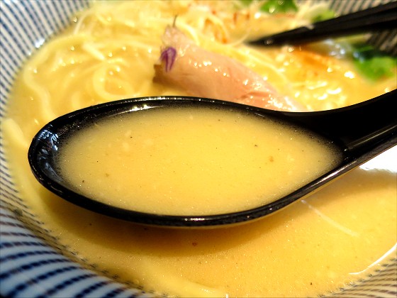 だしと麺
