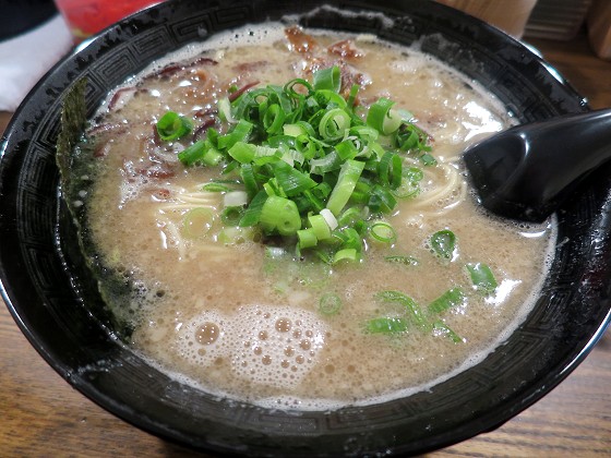 ラーメン一六