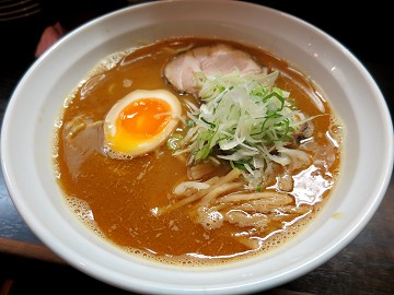 尼龍『味噌ラーメン』と『唐揚げ』