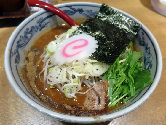 麺や六三六 箕面店
