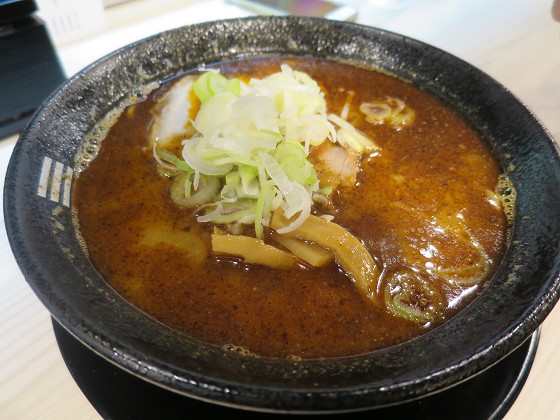 铌