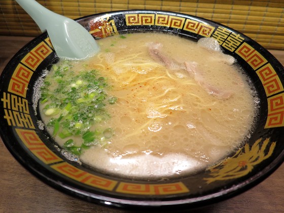 一蘭 三宮店