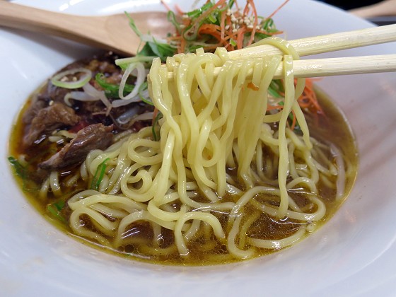 台湾牛肉麺 群ちゃん