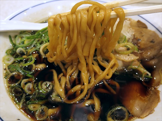 らーめん鱗 江坂店