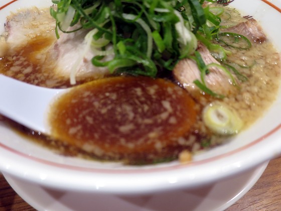 背脂醤油中華そば太陽