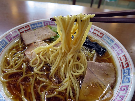 勴