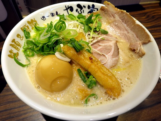 らーめんやぶ家 麺ロード店