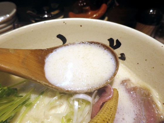 牛骨ら〜めん ぶっこ志