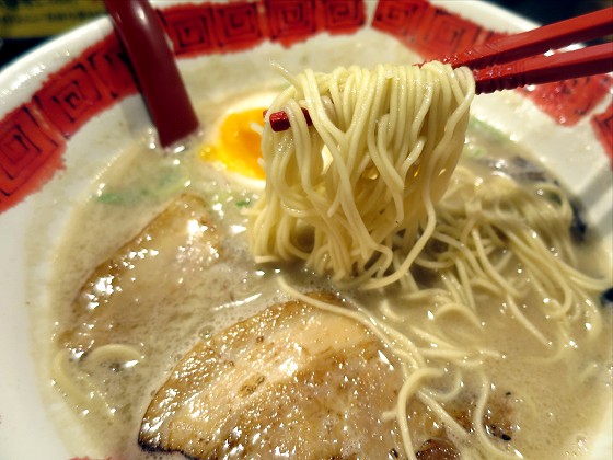 濃厚豚骨ラーメン弦流