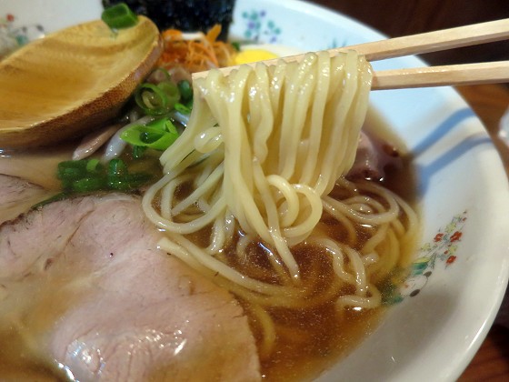 ラーメン八番館