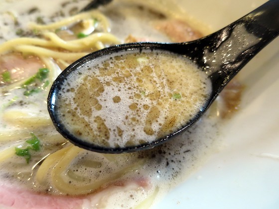 麺〜leads〜なかの