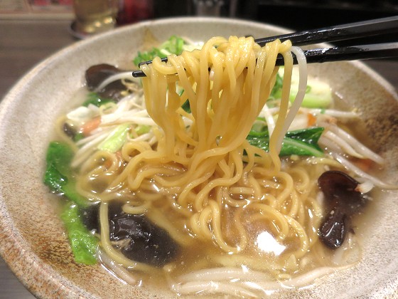 越後秘蔵麺無尽蔵 伊丹昆陽店