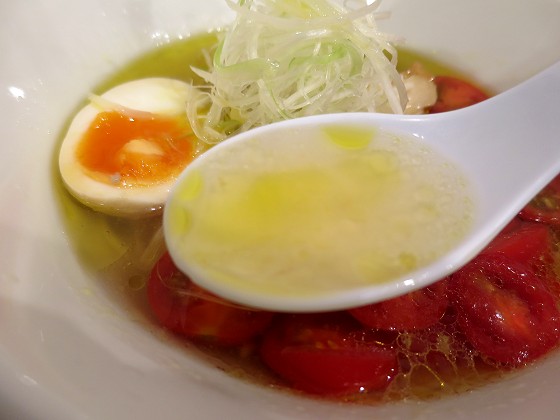 鶏塩ラーメンHippo 南森町店