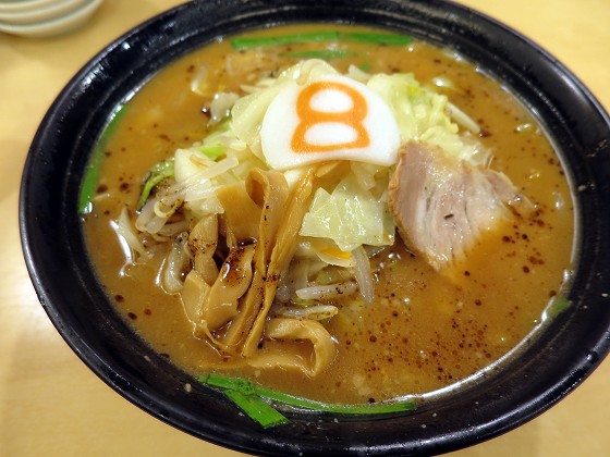 8番らーめん富山駅前店