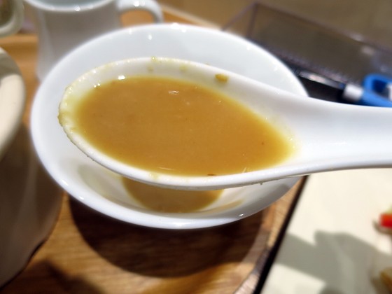 フレンチシェフのラーメンくろす