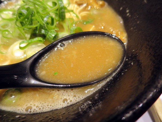 河童ラーメン本舗梅田お初天神店