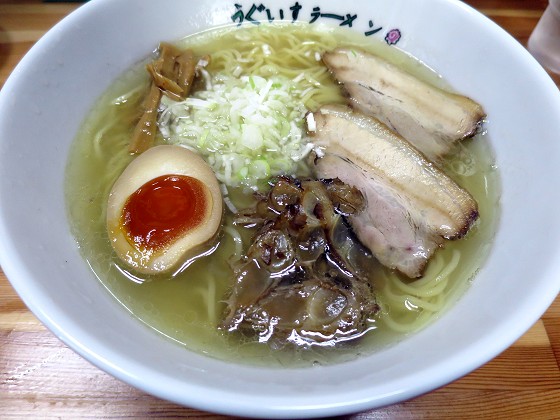 うぐいすラーメン