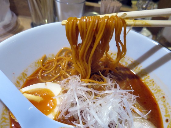 赤鬼ラーメン神戸甲南店